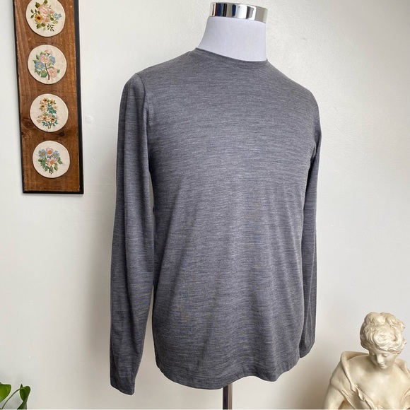 Theory Wool Active Finch Crewneck Shirt - Picture 7 of 12